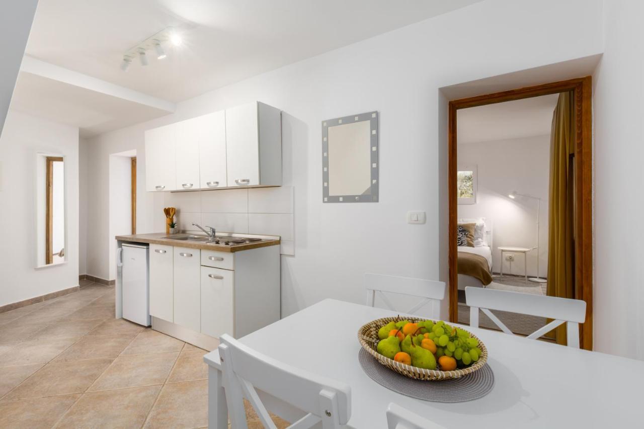 Apartments Agata Новиград Екстериор снимка