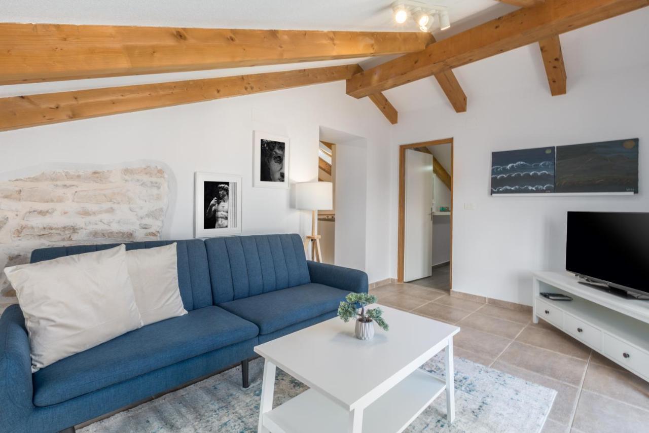 Apartments Agata Новиград Екстериор снимка