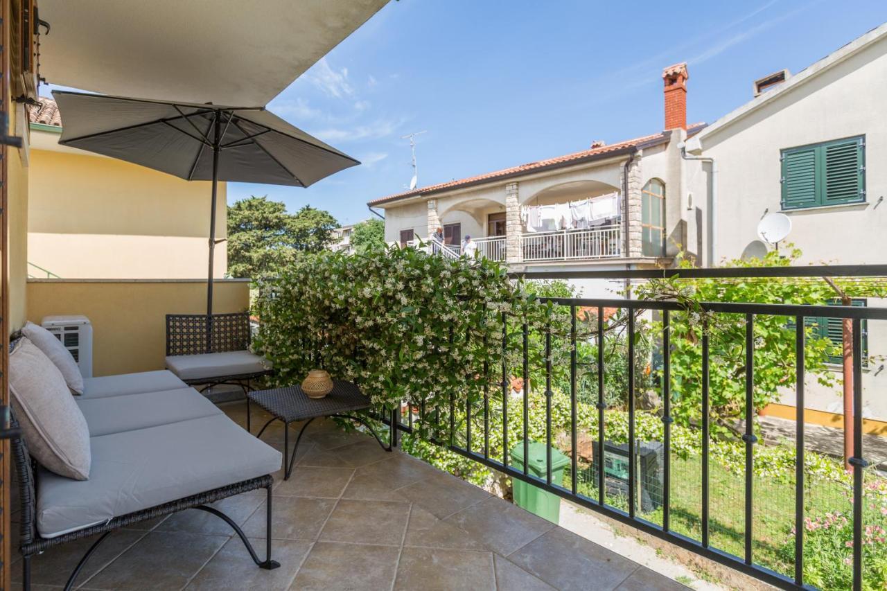 Apartments Agata Новиград Екстериор снимка