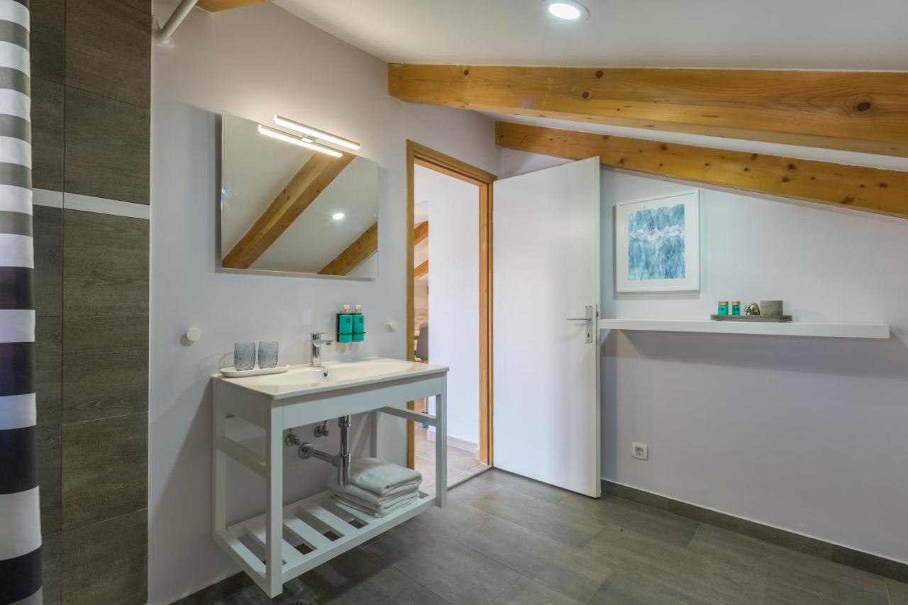Apartments Agata Новиград Екстериор снимка